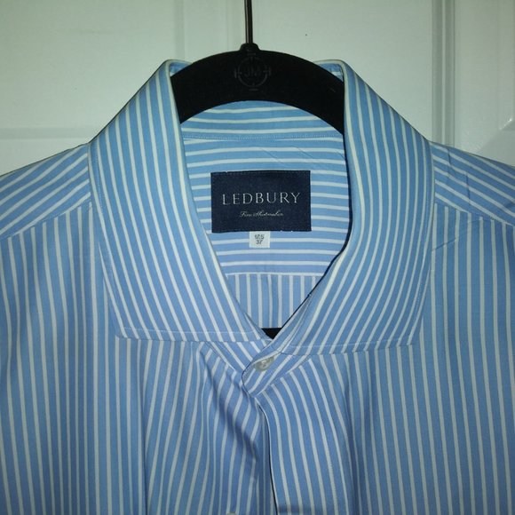 Ledbury: Men's Blue & White Banker Stripe. French cuffs, Neck: 17.5 Sleeve: 37 - Picture 1 of 5